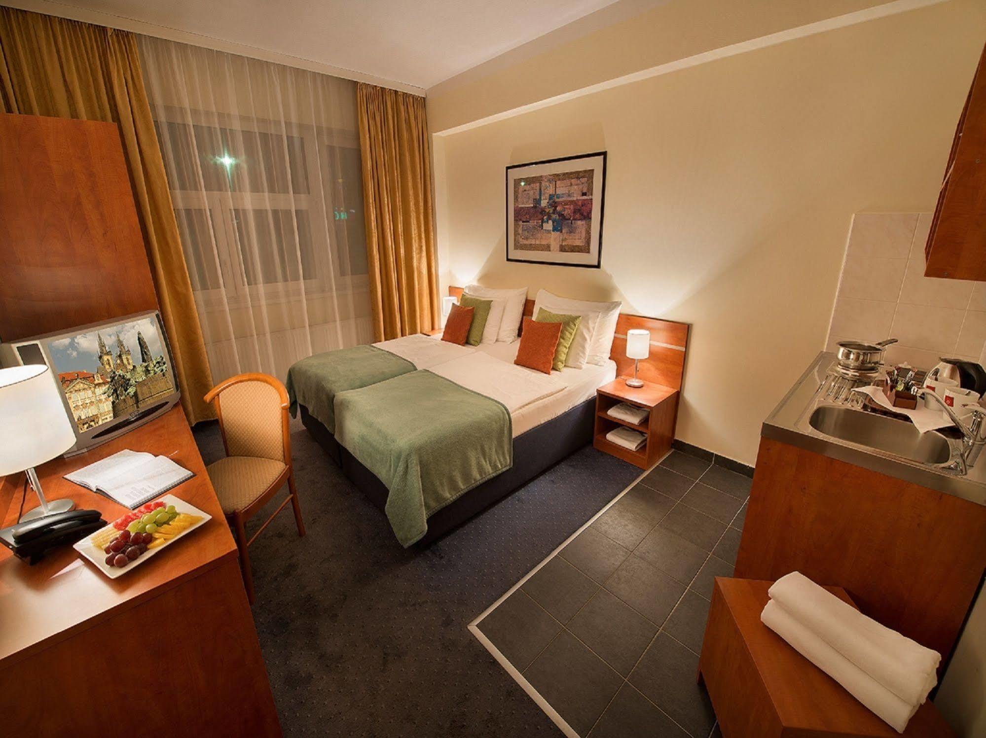 Hotel Rezidence Emmy Praga Exterior foto